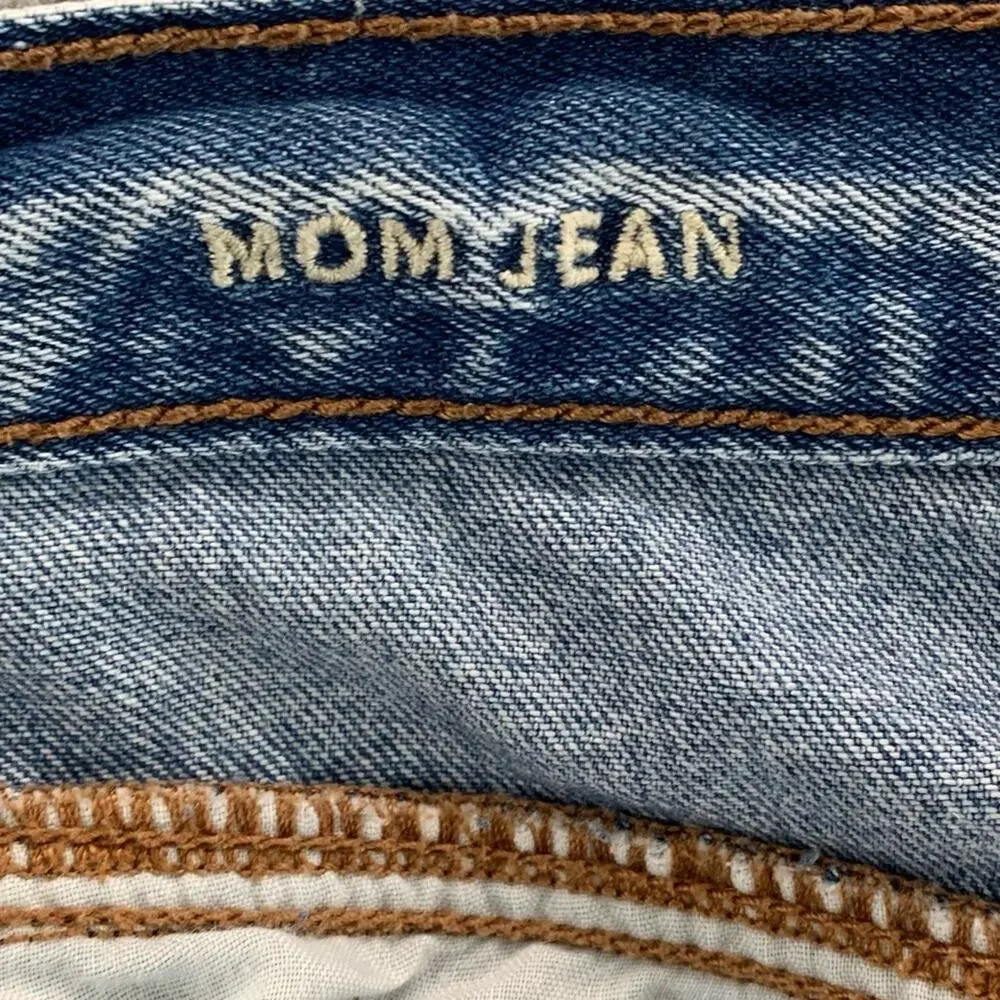 American Eagle Women's Ripped Mom Jean Distressed Jeans -  Size:  6 (Short) - Picture 12 of 15